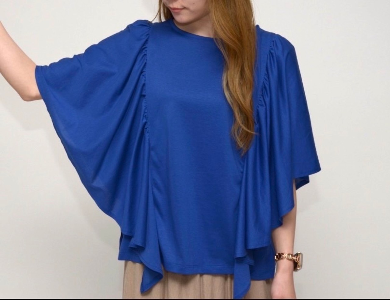 praia フレアースリーブカットソー　LEO2641