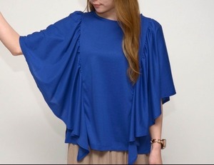 praia フレアースリーブカットソー　LEO2641