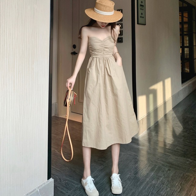 バックオープンtシャツ 481 3 400 フリルロングドレス 474 5 300 ロングノースリーブワンピース 324 3 900 Tシャツロングワンピース 467 4 000 キャミソール シャツワンピース 468 4 300 ロゴtシャツワンピース 461 4 000 タンク
