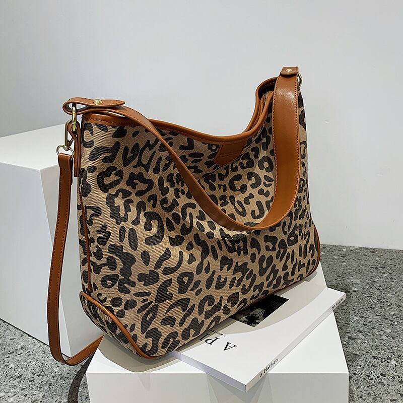 レオパードプリント柄オータムウィンター 秋物 冬物 トートバッグ メッセンジャーバッグ Tiancai_Wing_Bag93247157001