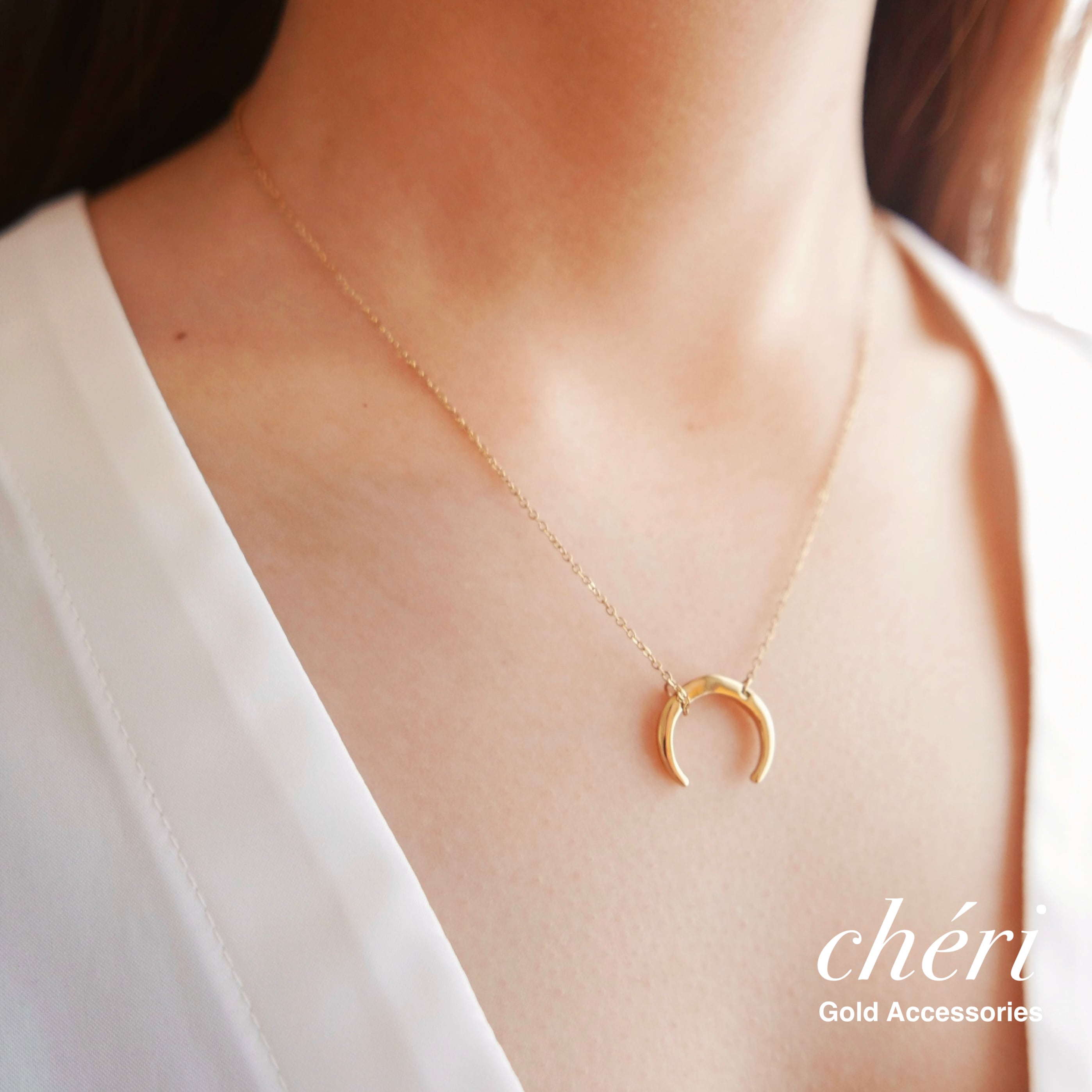 ホースシューネックレス | cheri | ゴールドアクセサリー（ピアスと