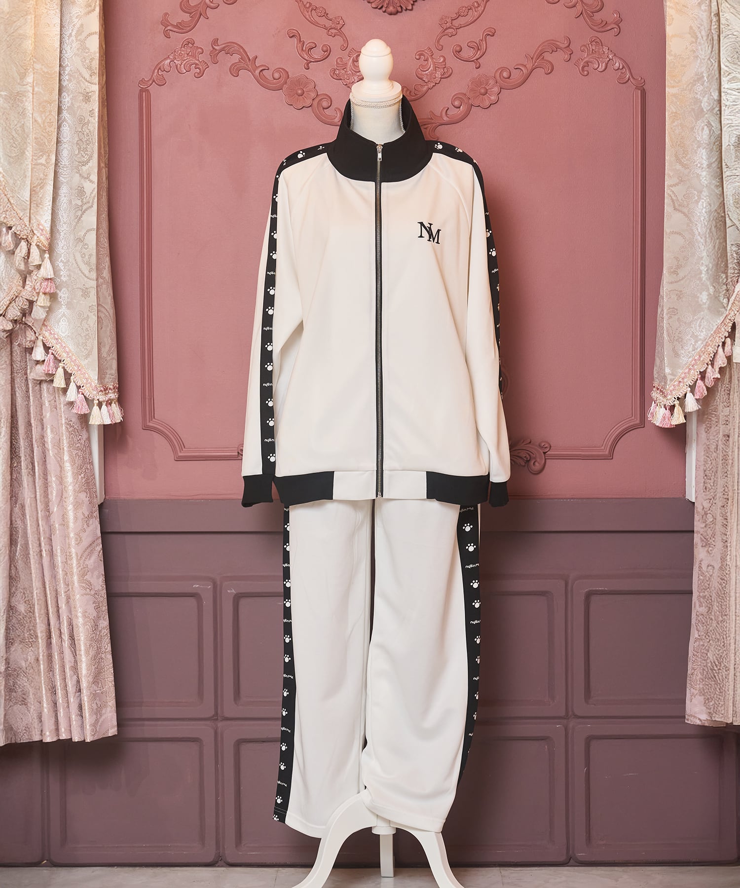 うちらのじゃーじ | nyan Me.