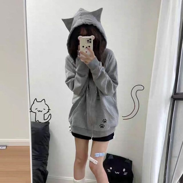 灰色の夜に潜む猫の気配 猫耳フード×肉球プリントの地雷系猫耳パーカー