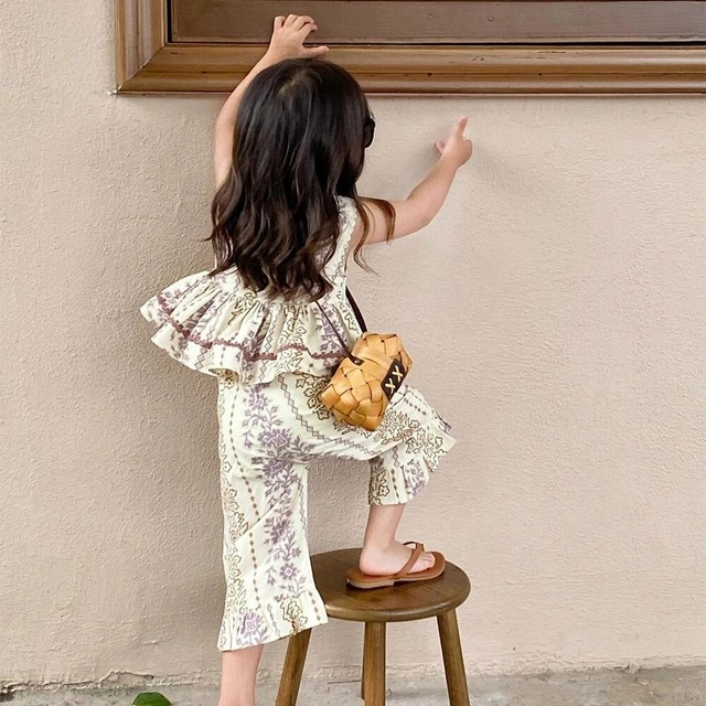 【取寄】洗練されたデザインで大人可愛すぎる!おしゃれな花柄セットアップ