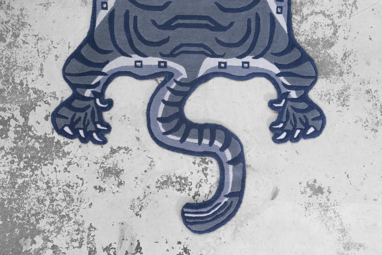 Tibetan Tiger Rug 《Mサイズ•ウール・オリジナル3・アッシュグレー290