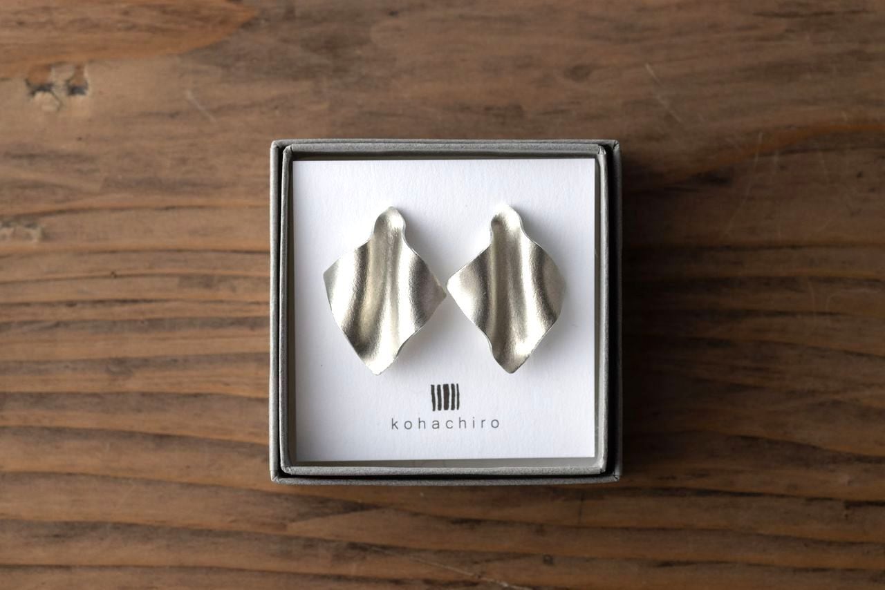 錫 波うつピアス / イヤリング ｜ 大寺幸八郎商店・KOHACHIRO 博選堂