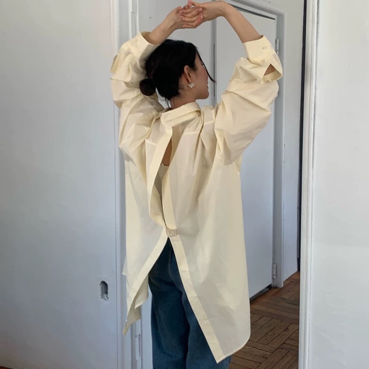 Back open design shirt《2colors》 00022