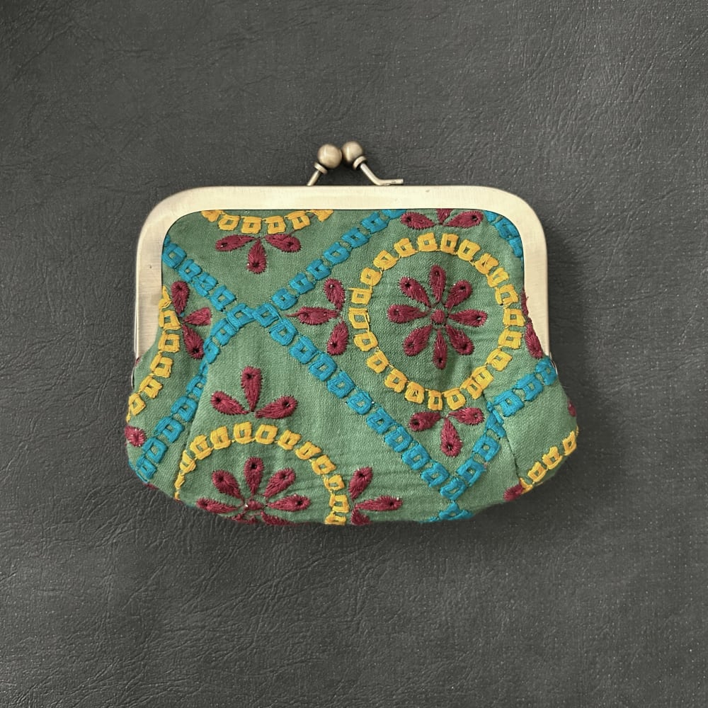がま口刺繍ポーチ L
