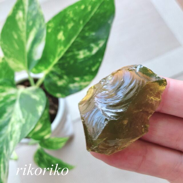 アンダラクリスタル原石【オリーブグリーンカラー】 | アンダラ