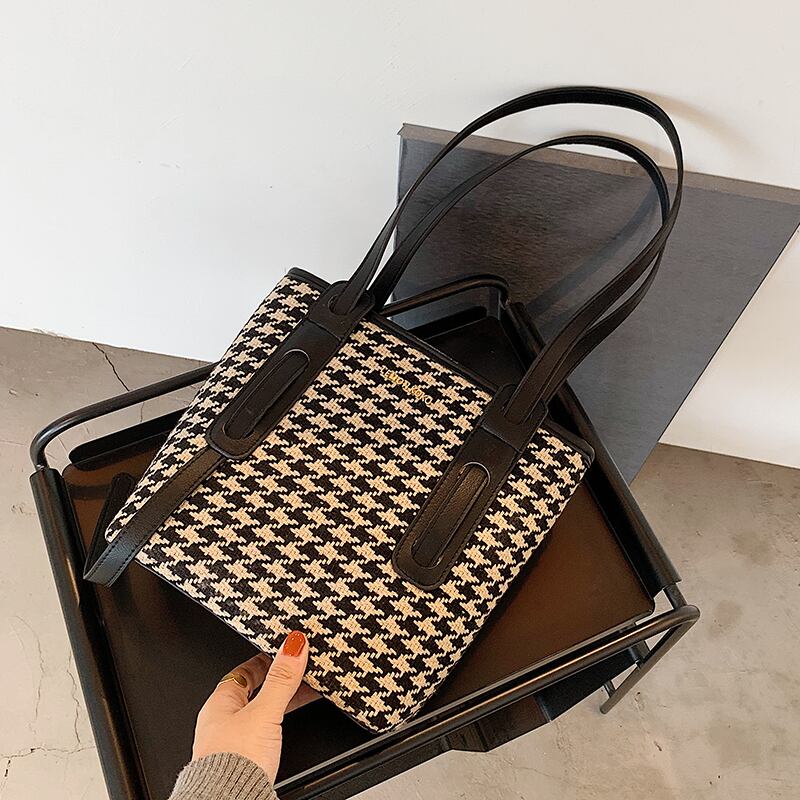 秋冬レトロバッグレディース2020新しいトレンディなネットレッドファッションポータブルバケットバッグワイルドインシングルショルダートートバッグ Tiancai_Wing_Bag77224462858