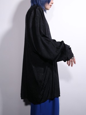 gloss black full pattern over silhouette band-collar shirt