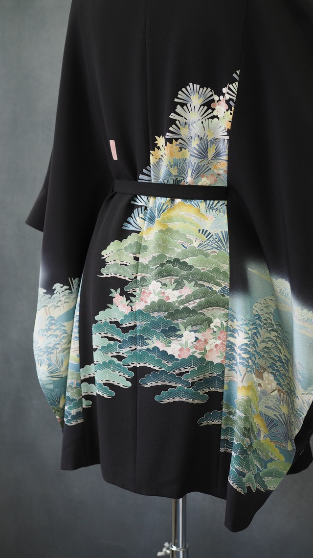 Regenerated Kimono Cape Coat – Handcrafted in Japan/ MOONLIT LANDSCAPE IN SILK AND MIST　着物リメイクのマントコート｜日本のヴィンテージシルクを再生した一点物/絹と霞に浮かぶ、月夜の風景