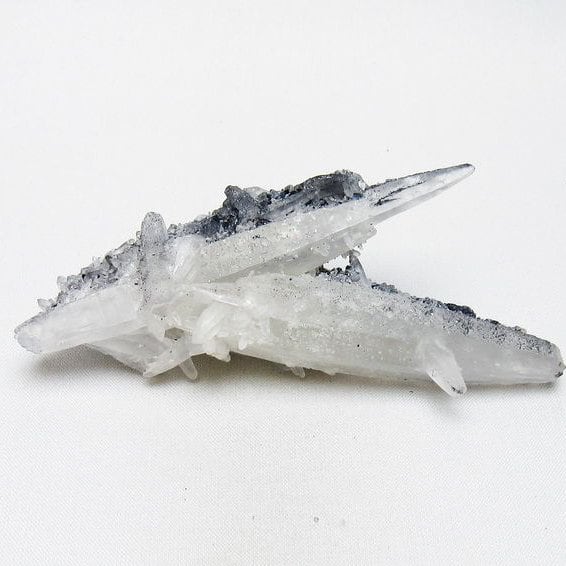 レーザークリスタル 水晶 クラスター 水晶 原石 スティブナイト 輝安鉱入り 一点物  172-3390