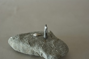 (122) pewter figure-mini石台付_017