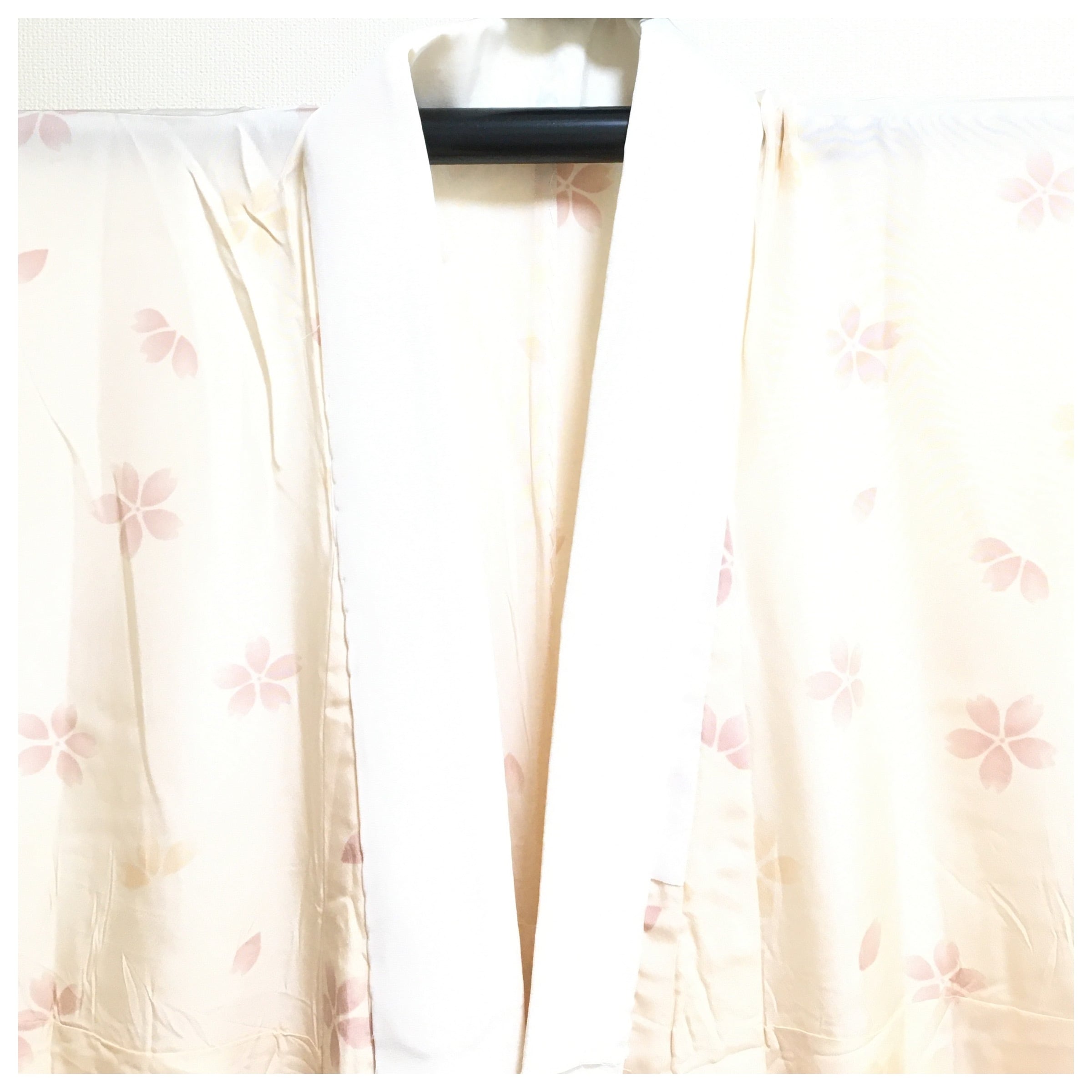 正絹 長襦袢 ピンク 花びら 身丈131 裄63 リサイクル 中古品 | 和装