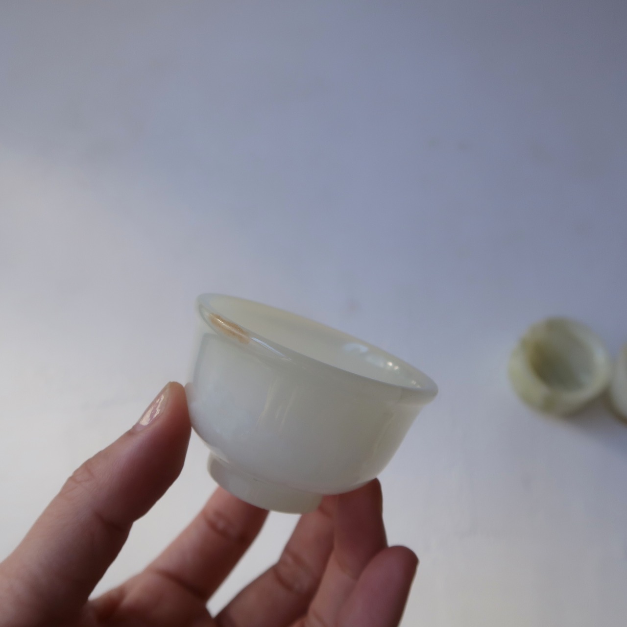 まるい石のおちょこf