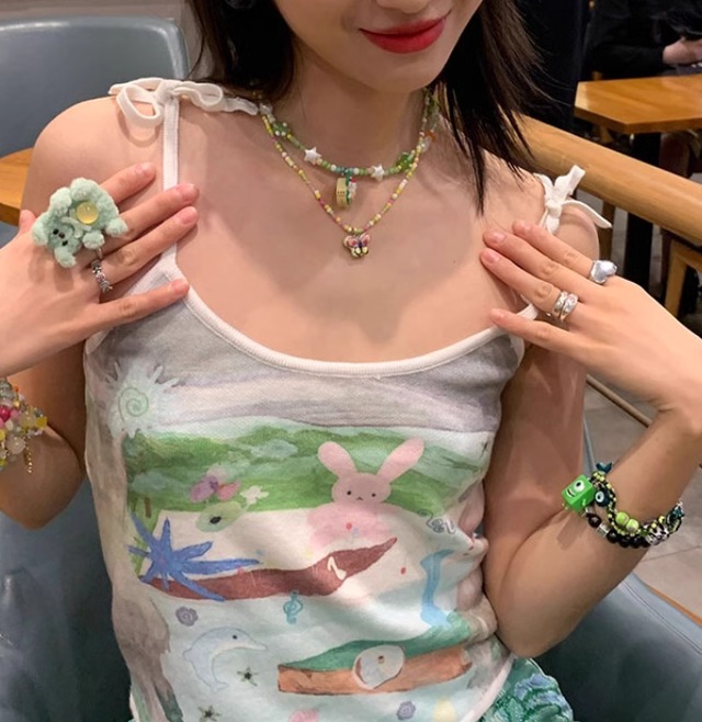 レディース トップス インナー 袖なし ノースリーブ キャミソール ラウンドネック 襟なし 肌見せ リボン 薄手 かわいい シンプル おしゃれ ガーリー 個性的 存在感 ラブリー キュート カントリー プリント アニマル柄 春 夏 秋 ロングシーズン 学生 お出かけ イベント リゾート 海 ビーチ 公園 女子会 休日 ショッピング コンサート ライブ カフェ 重ね着 韓国 オルチャン プチプラ 普段使い 着回し インスタ映え S M L XL 2XL 小さいサイズ 大きいサイズ