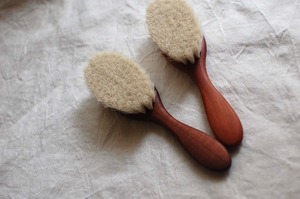 Baby Hair Brush（Pear Wood）