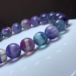 17.透明度高☆美グラデーションフローライト・ブレスレット