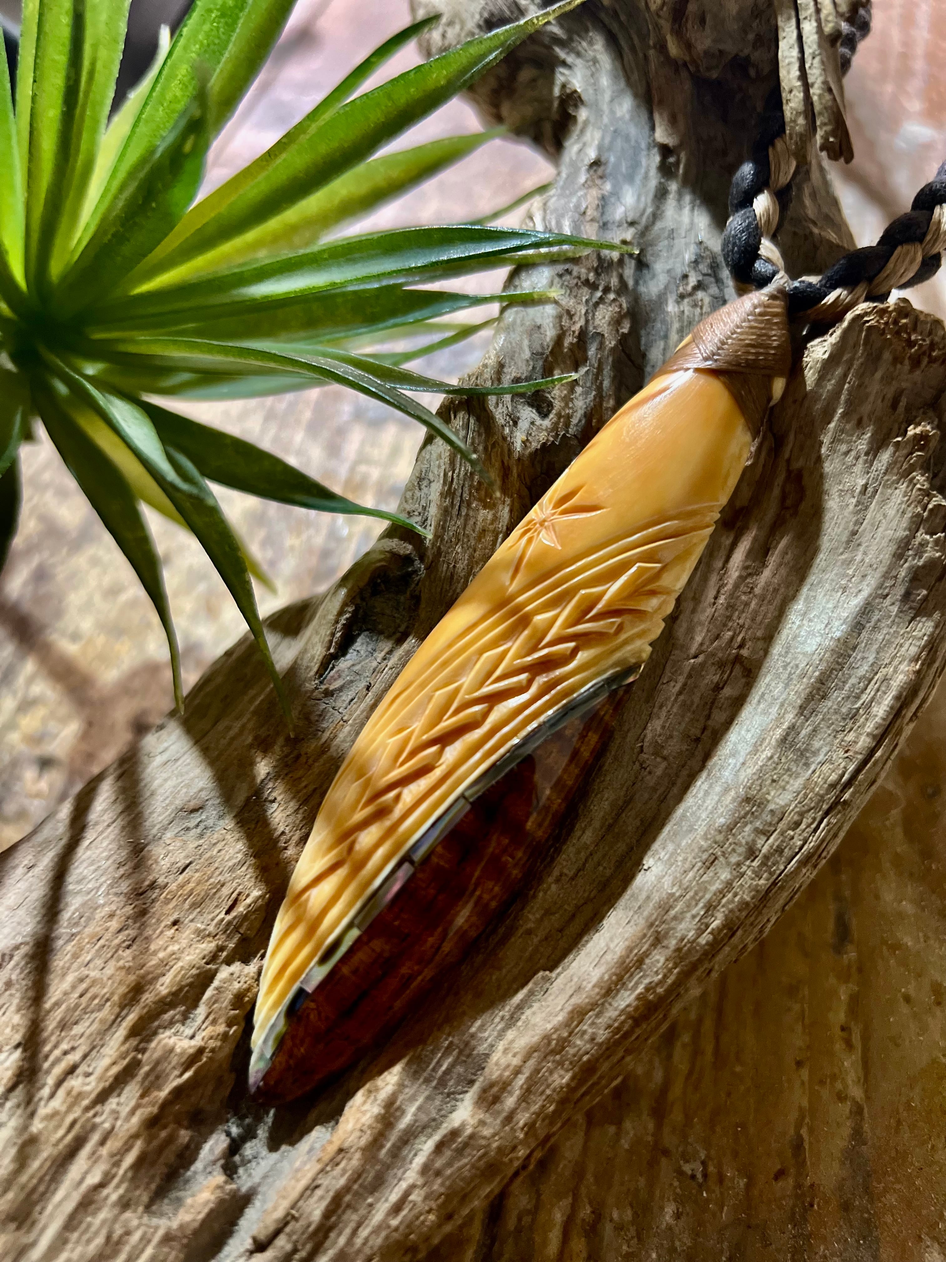 希少 セイウチ牙hook | Kz'bone