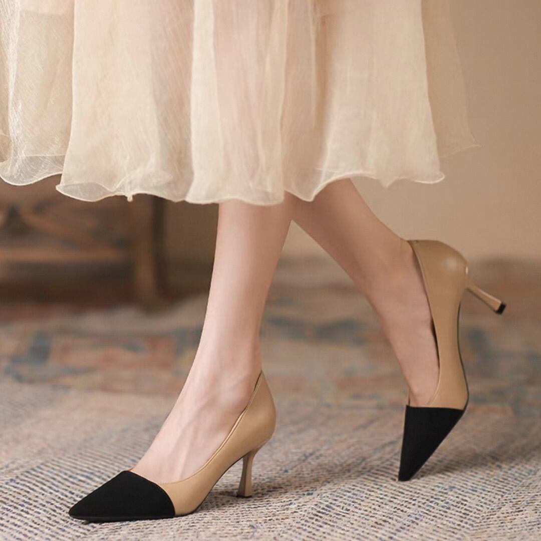 Black toe switching design pumps 00208