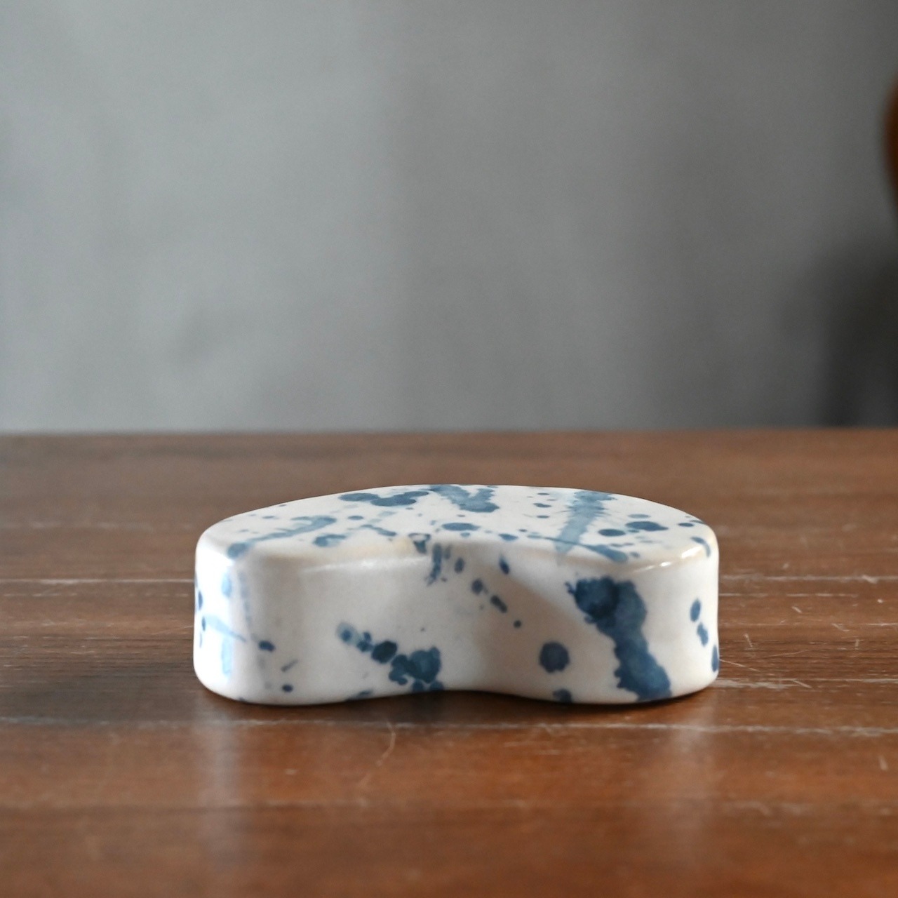 OluNoA / フラワーベース〈 花瓶・花器・一輪挿し・陶器・インテリア・置物 〉