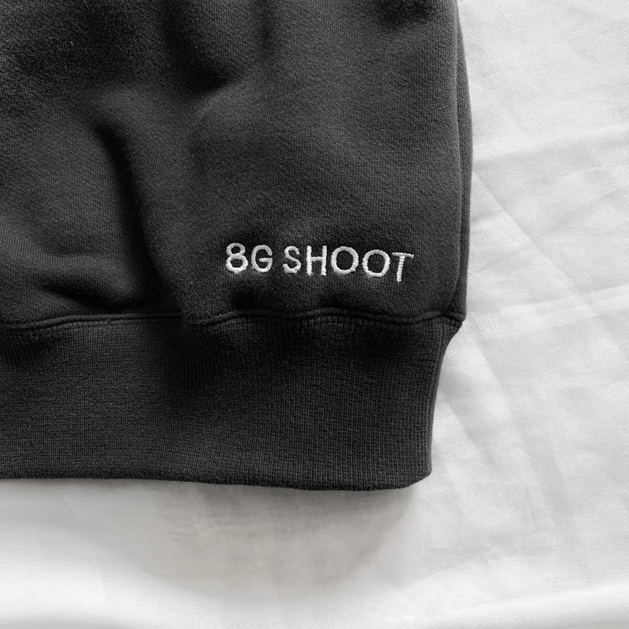 GRAPHIC PRINT SWEAT HOODIE -BLACK- | 8G SHOOT WEBSTORE