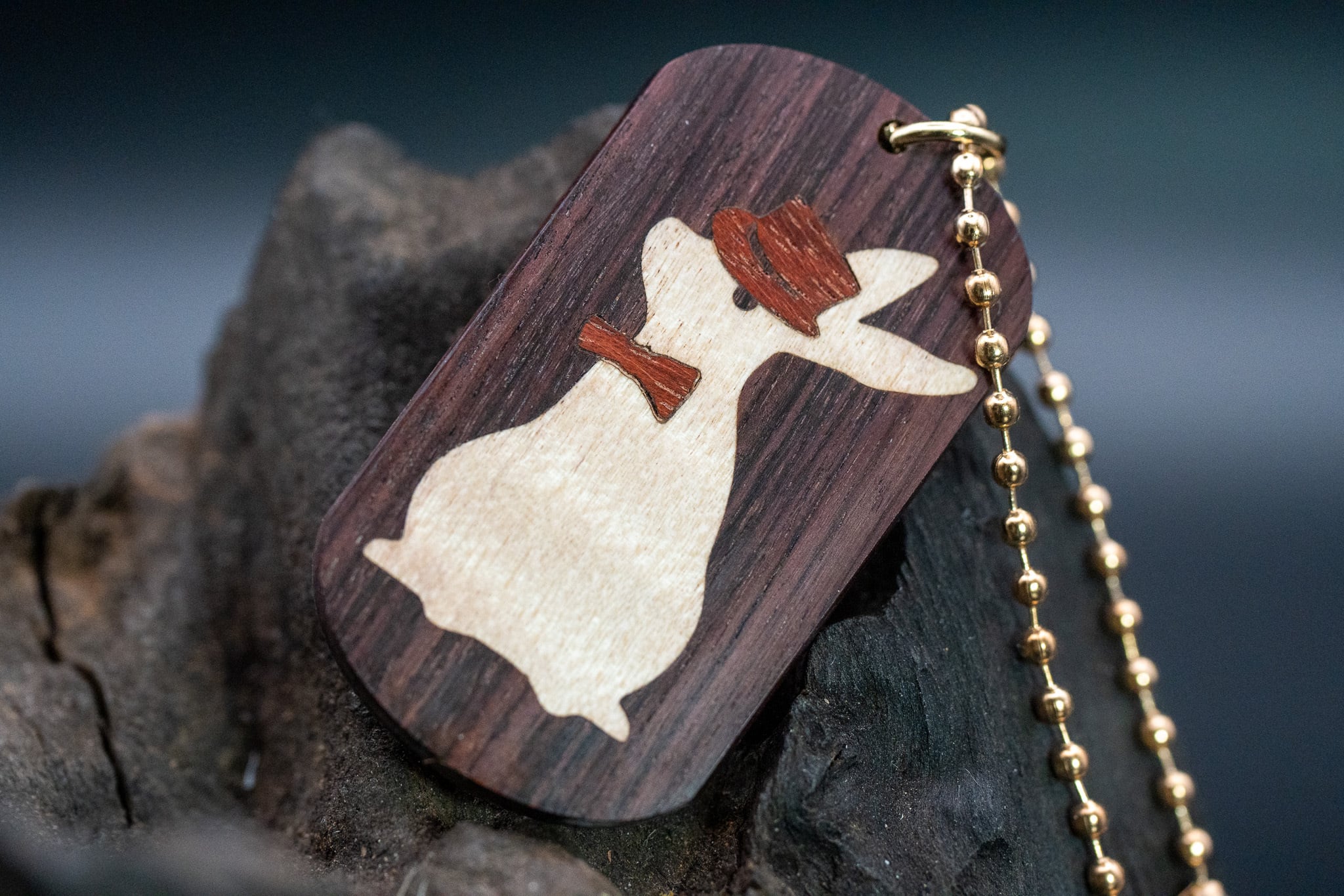 【王室御用達 】キングウッド ドッグタグ 象嵌 三月ウサギ