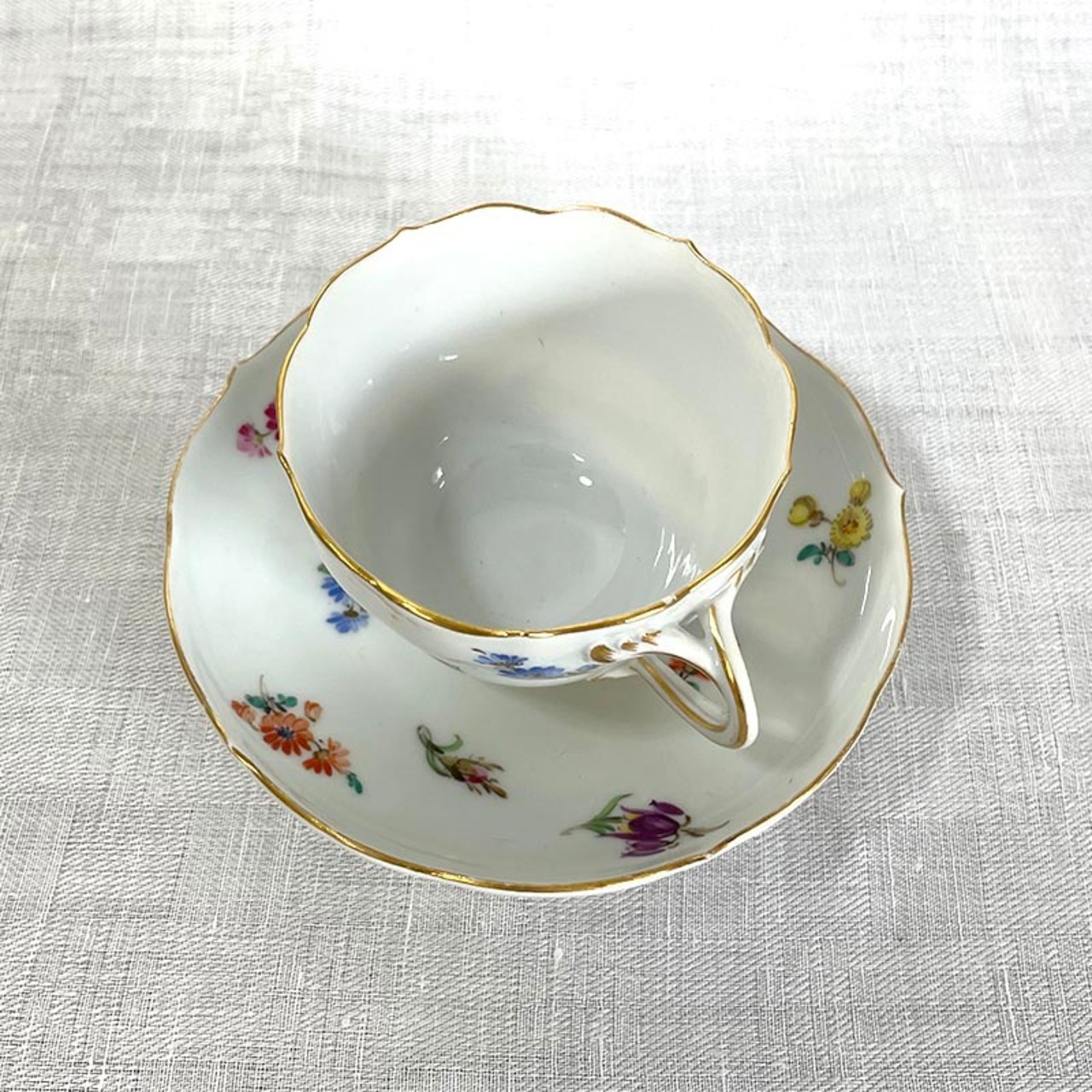 マイセン 金彩 小花散し コーヒーカップ＆ソーサー　一級品スタンプ　クラシックモデル 11TWd34
