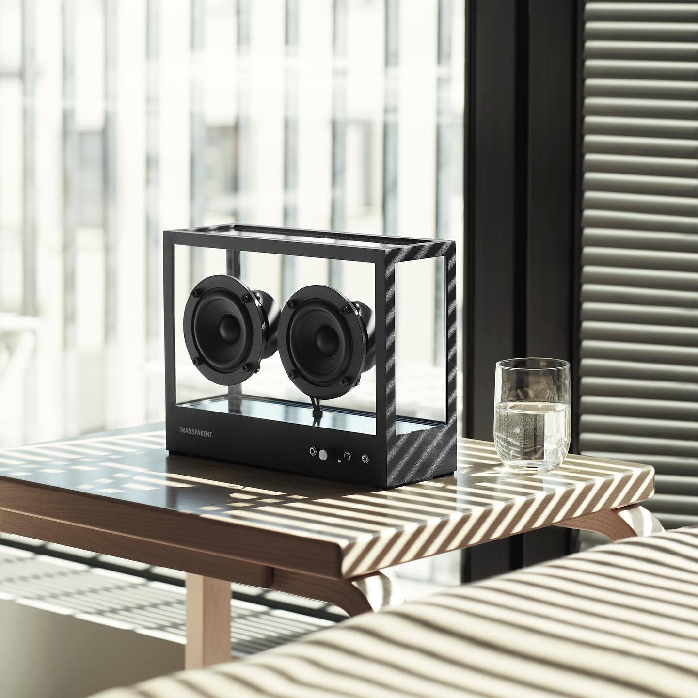 SMALL TRANSPARENT SPEAKER (BLACK) | SUU