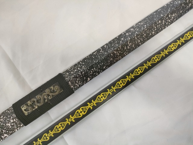 漢剣 黒銀鞘 塗装済竹光刀身 模造刀 中国剣