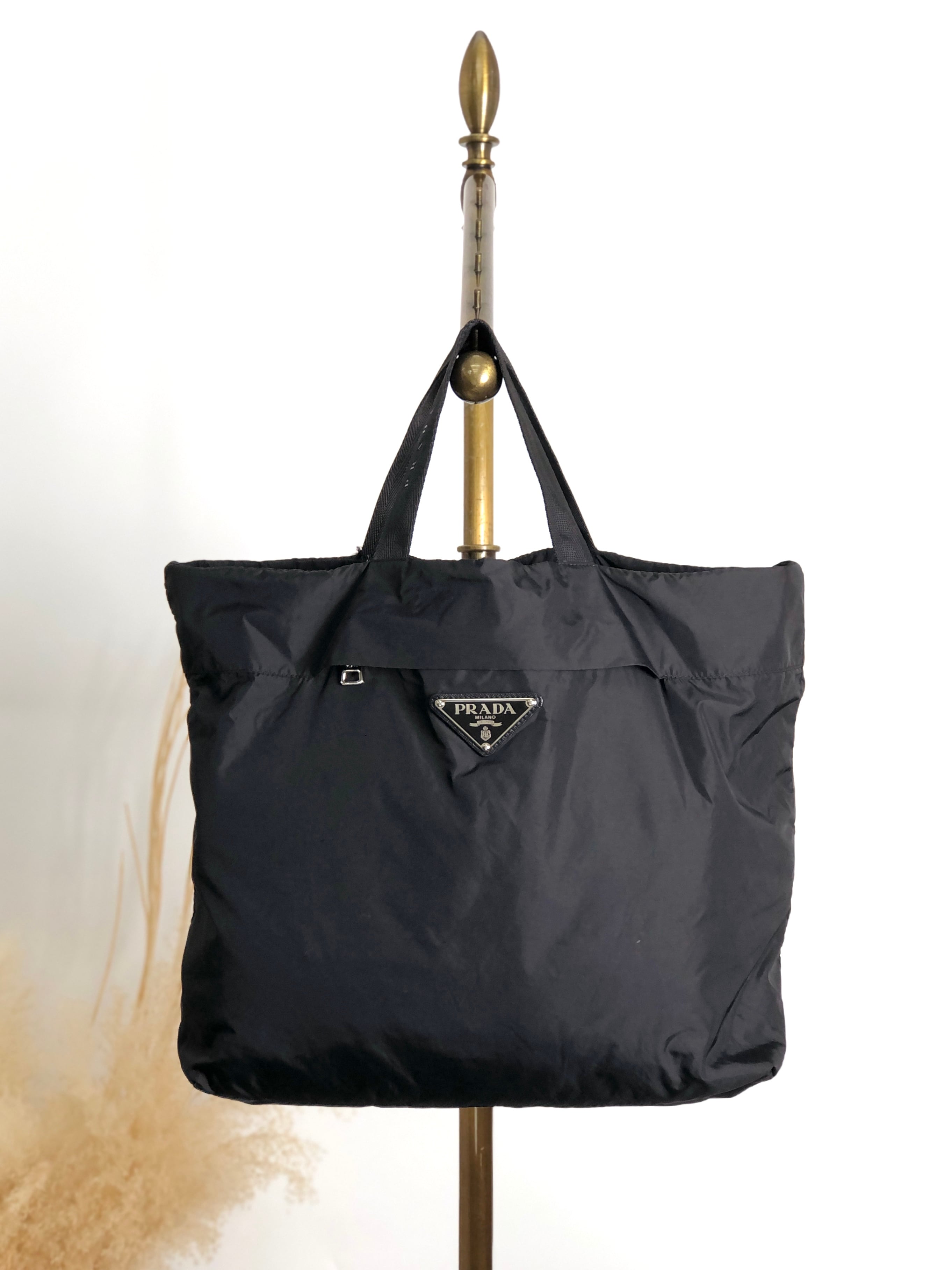 PRADA プラダ ハンドバッグ ブラック トライアングルロゴ トランク