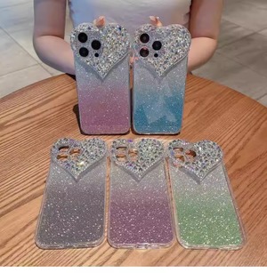 iPhone15 Pro Maxケース iPhone15 Proケース キラキラ ハート iPhone14カバー ラインストーン 可愛い ビジュー風 iPhone13 Pro Maxケース ラメシール付き グラデーション 華やか 五色◎