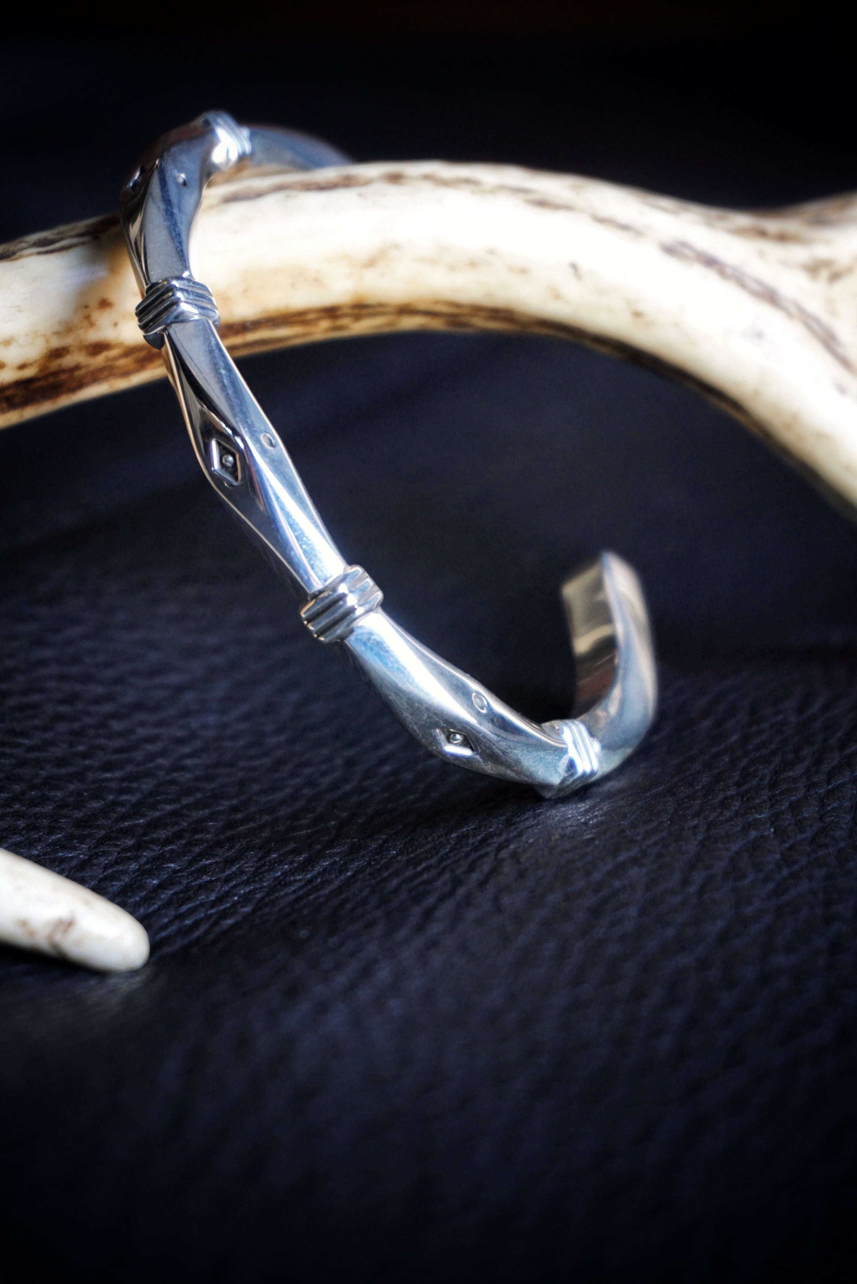 ジェニファー　トーマス　カーティス　バングル Jennifer Curtis Bangle | RAT STYLE