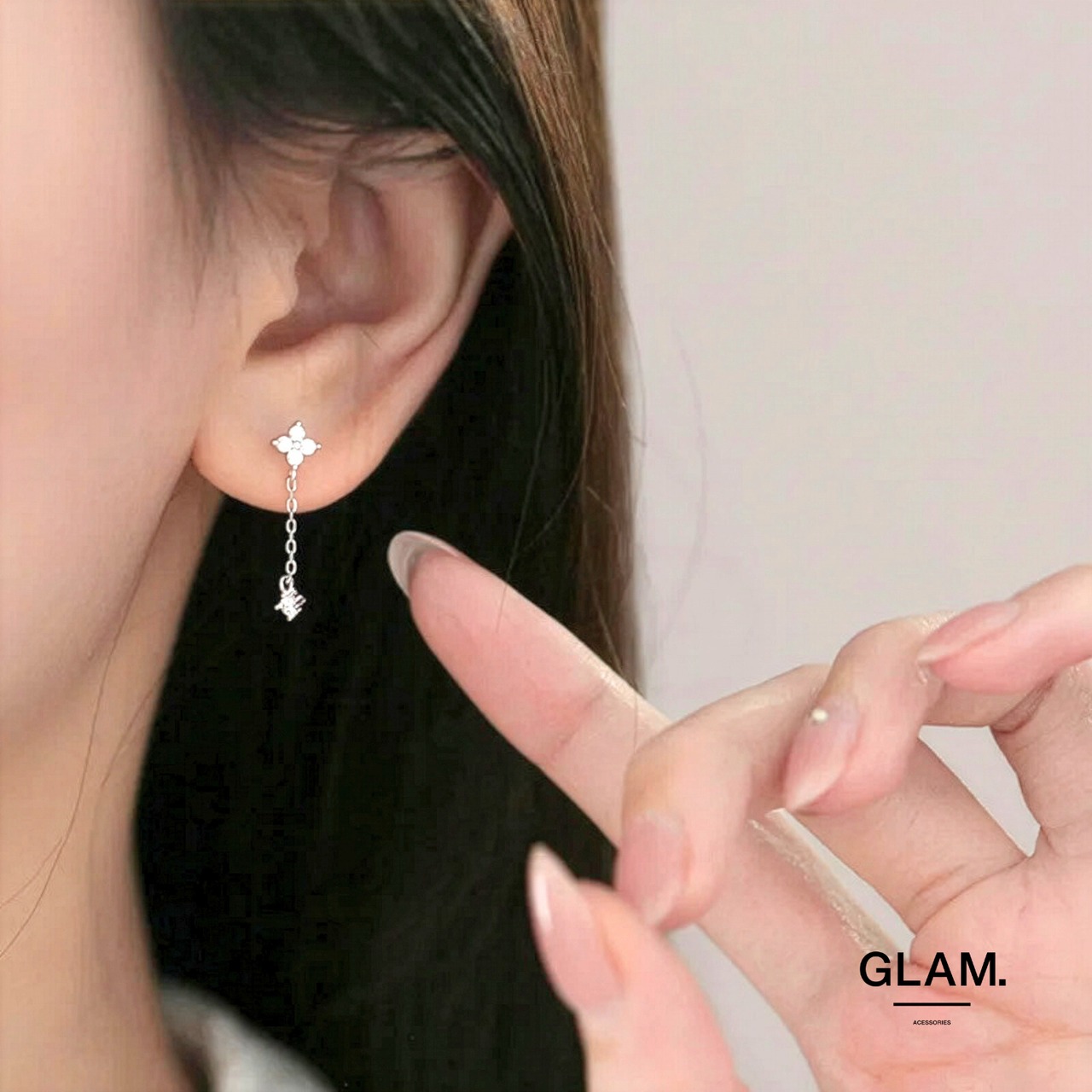 フローラルジルコニアチェーンピアス