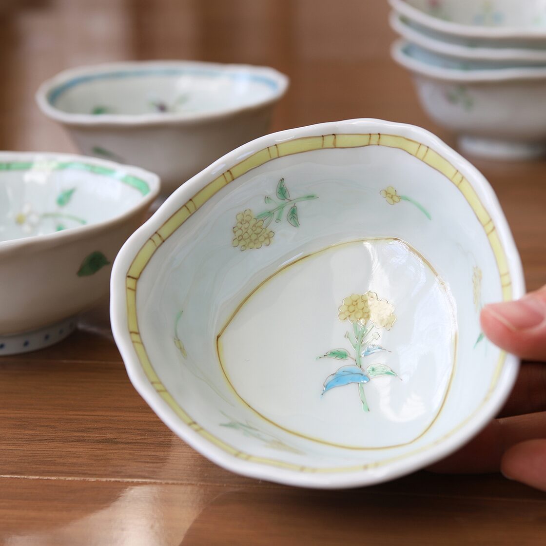 うつわ藍水 ｜ 三角深鉢 菜の花 ｜ 波佐見焼 | PAY ID