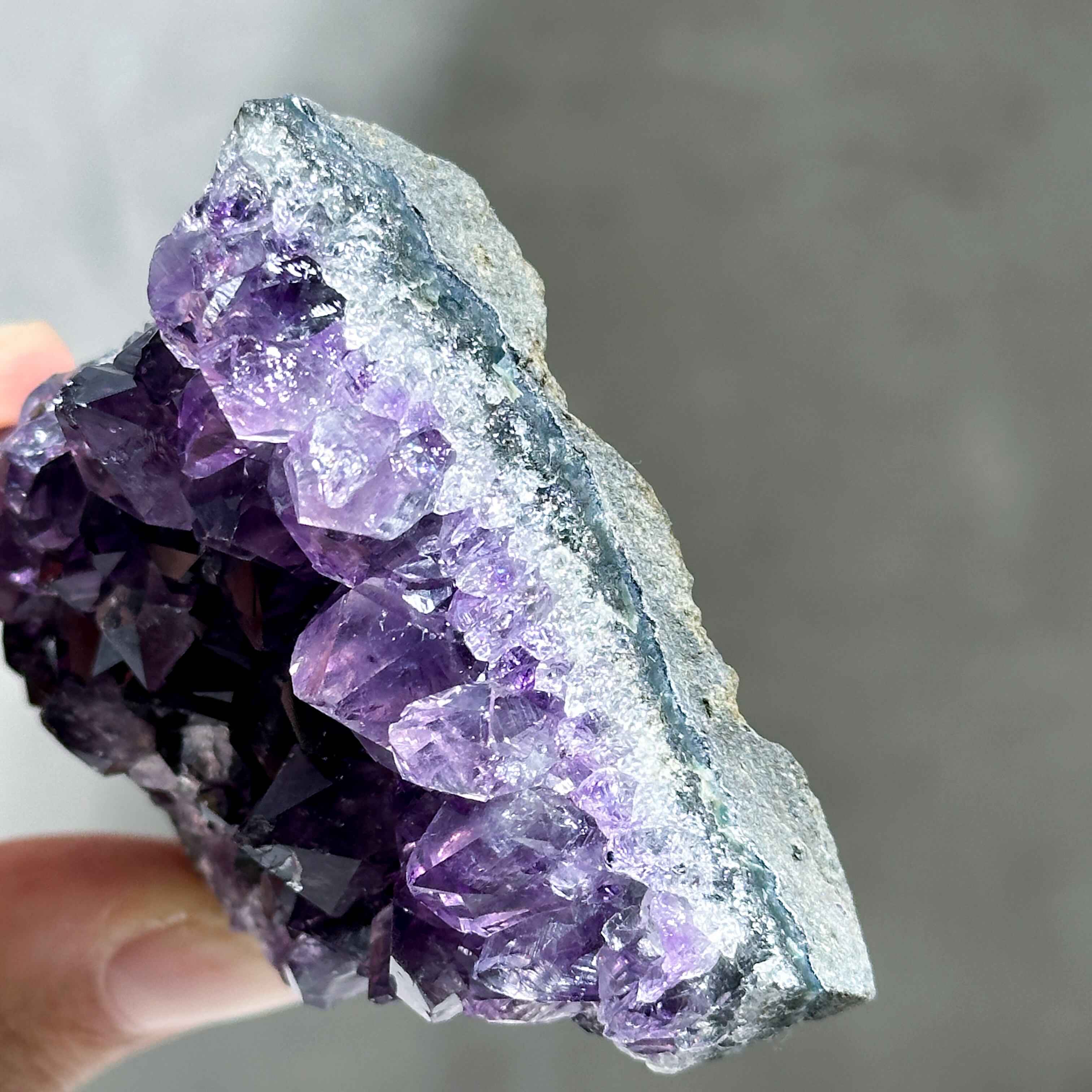 天使の指紋◎ウルグアイ産アメジスト 原石93◇ Amethyst ◇天然石