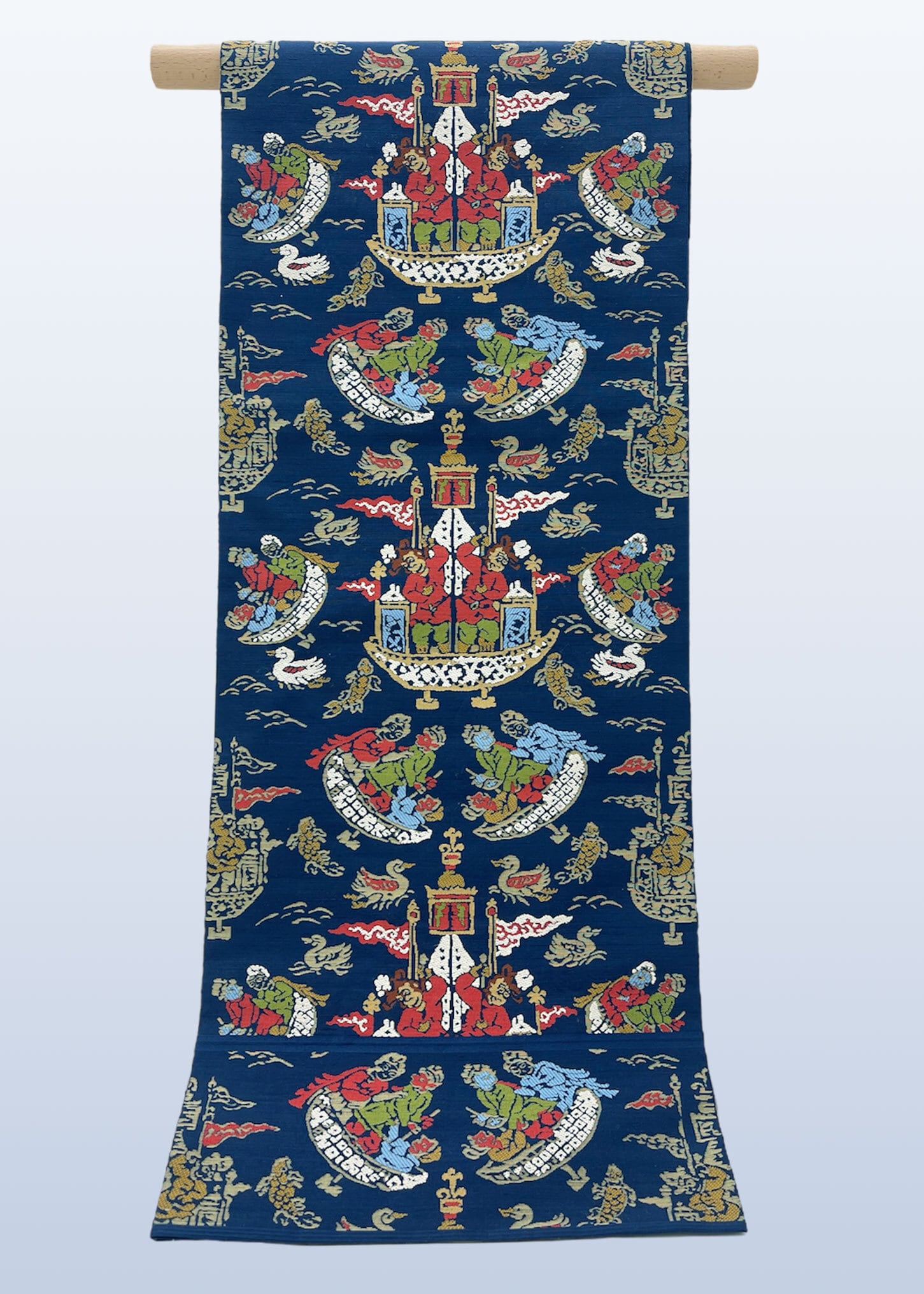 (袋帯)紺地オリエンタル人物文川島織物　LUKKA−032 (リユース品)