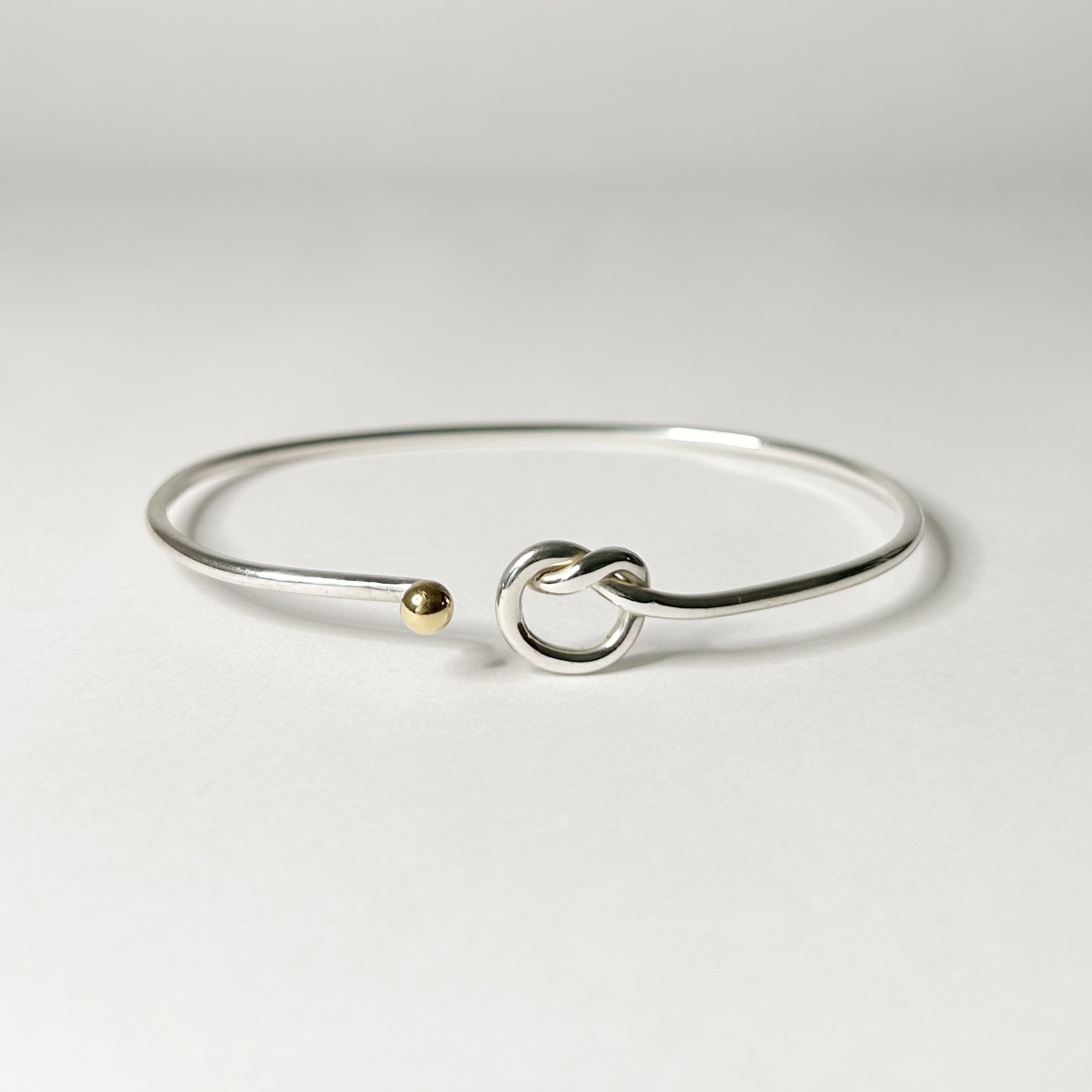 TB7056】Tiffany&Co. love knot bangle/silver925,K18/ティファニー