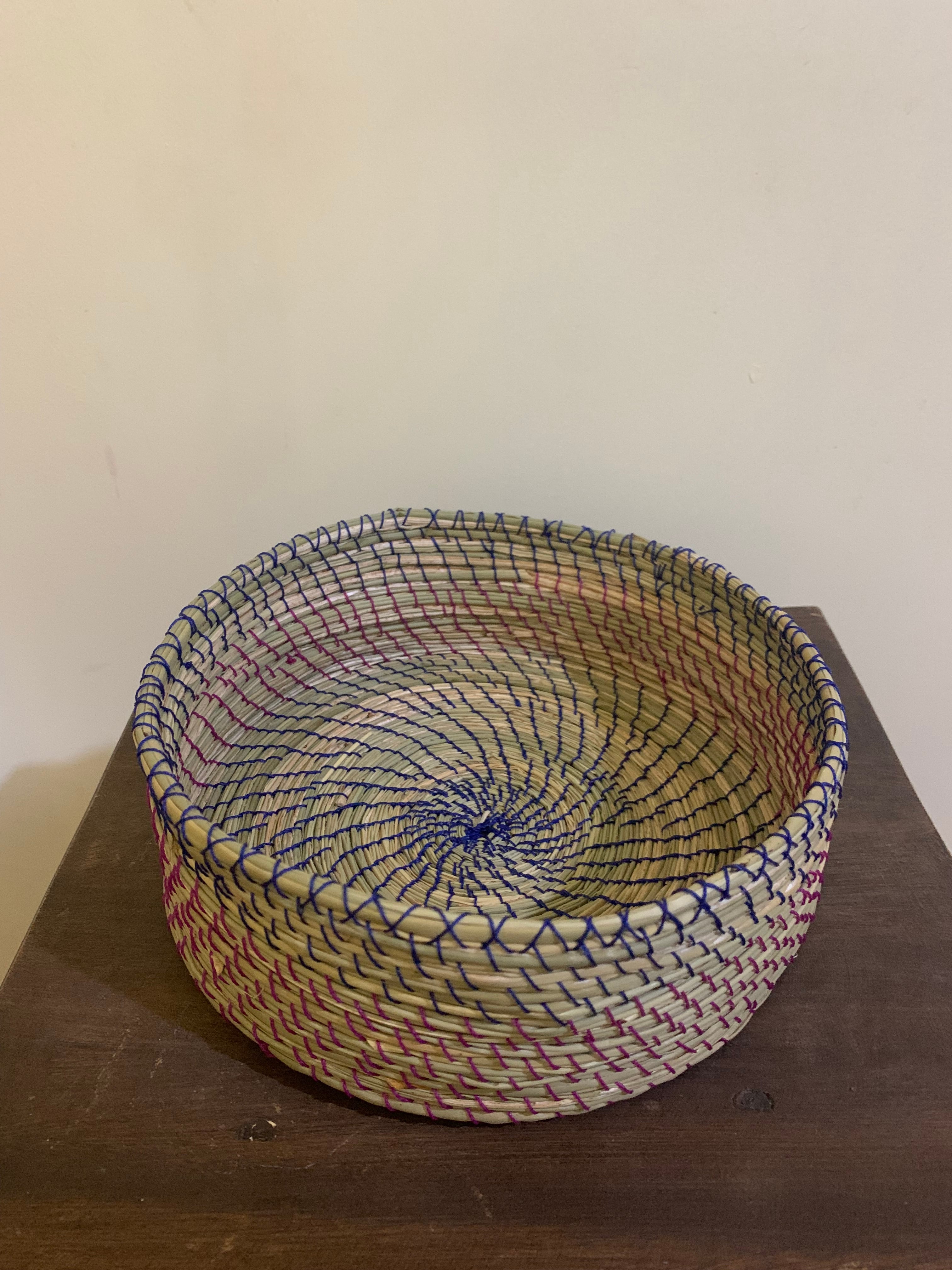 ドイツ製 籐製楕円形バスケット 中型 ナチュラルブラウン 3BUY20