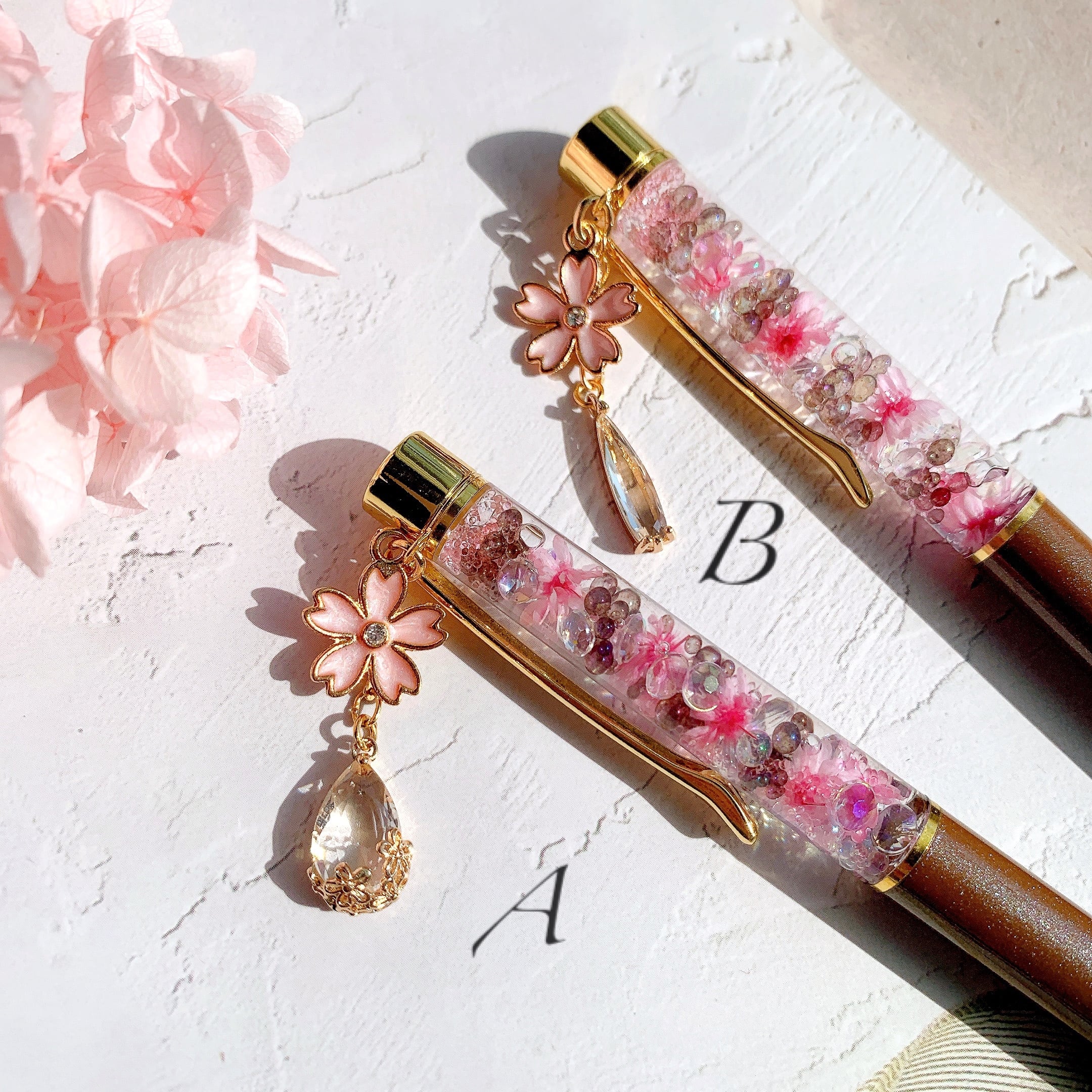 さくらのハーバリウムボールペン 選べるチャーム / 替え芯付き