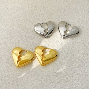 【再入荷】P1298 - Broken Heart Hoop