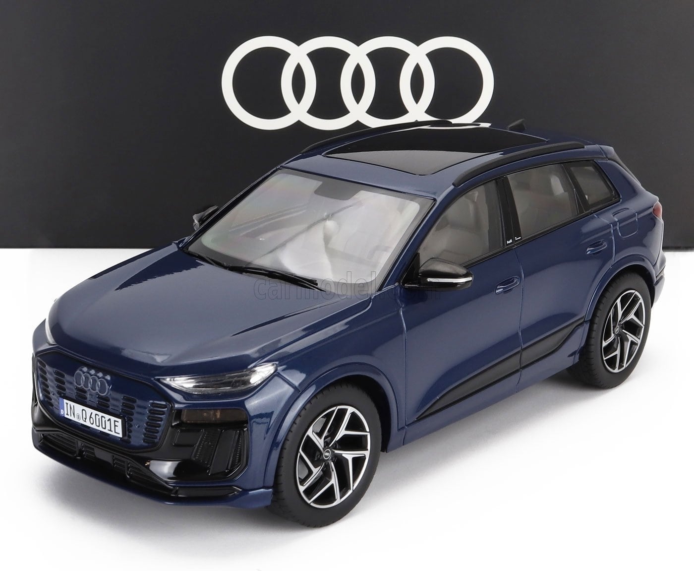1/18 アウディA6 ミニカー 1/18 アウディ Q6 SUV SPARK-MODEL 1/18 AUDI Q6 E-TRON 2023