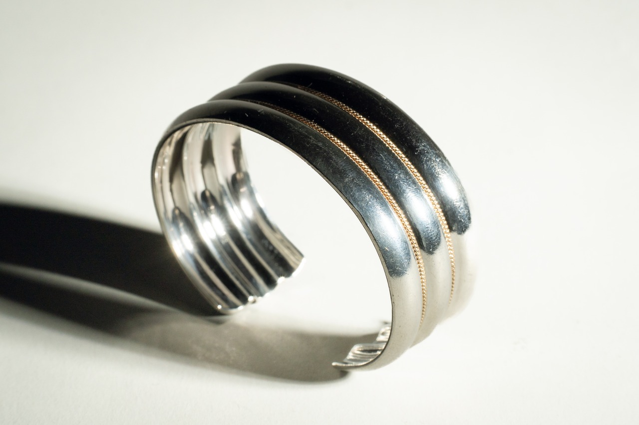 Vintage Tiffany & Co 14K & Silver Gold Line Bangle