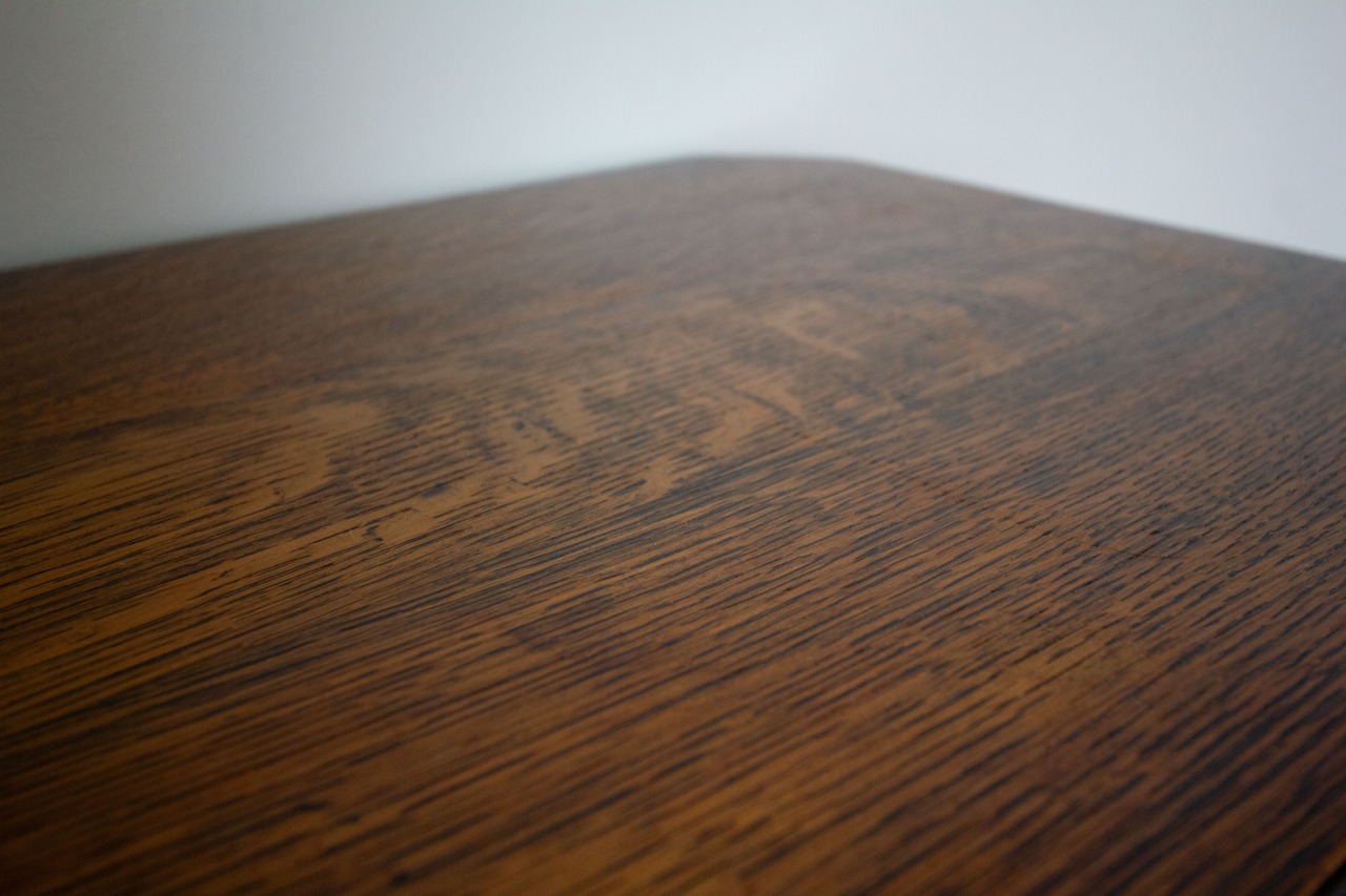 「想い出を繋ぐサイドテーブル」　オーク材/アンティーク家具