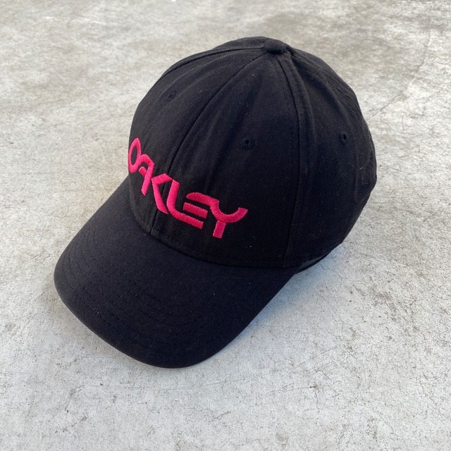 OLD OAKLEY B1B LOGO CAP - BLACK / PINK