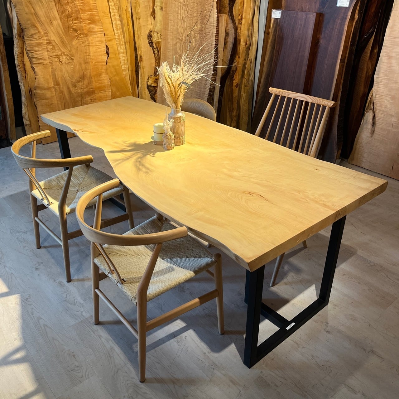 栃(トチ) 一枚板 | 千年家具 - 一枚板 テーブル専門店 栃(トチ) 一枚板 | 千年家具 - 一枚板 テーブル専門店