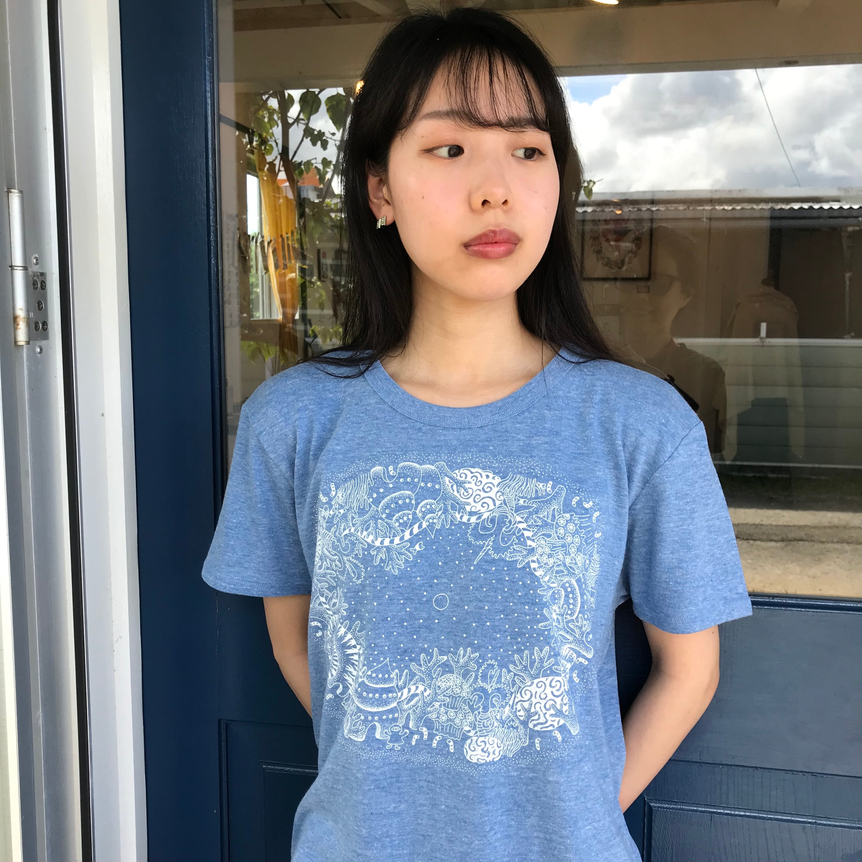 Tシャツ：満月の珊瑚町/ヘザーブルー | BLUE FOREST ART STORE