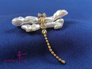 K18 South Sea Natural Pearl Brooch