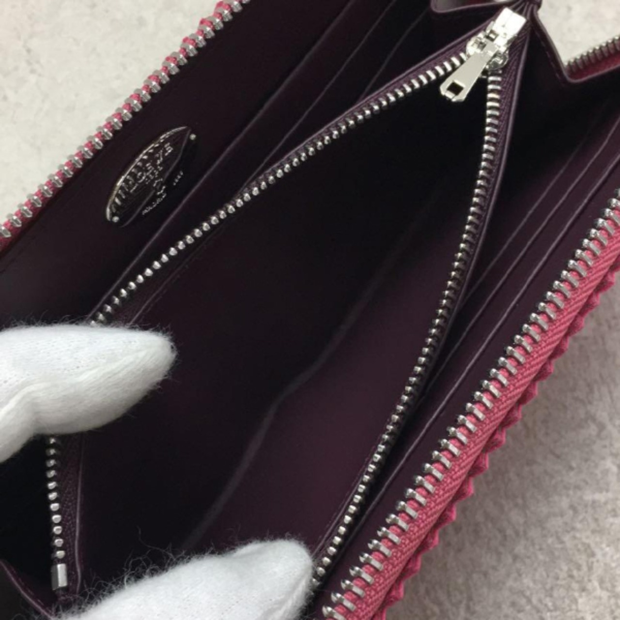 LOEWE(ロエベ)ラムレザーウォレット/ピンク